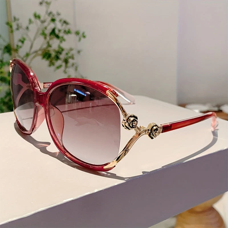 Blooming Rose Temple Gradient Sunglasses - Image 4