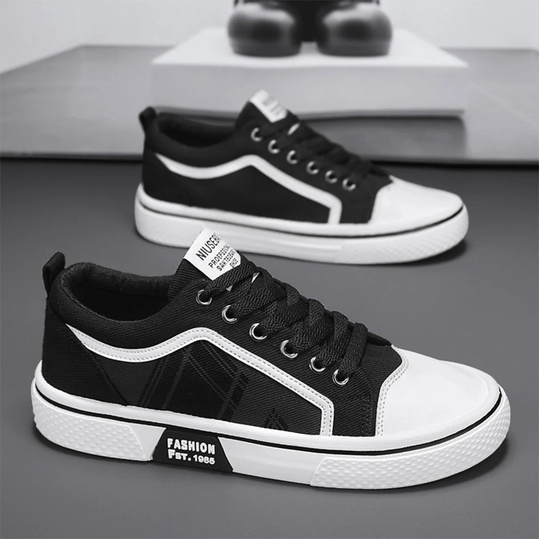 Boardwalk Classic Lace-Up Sneaker