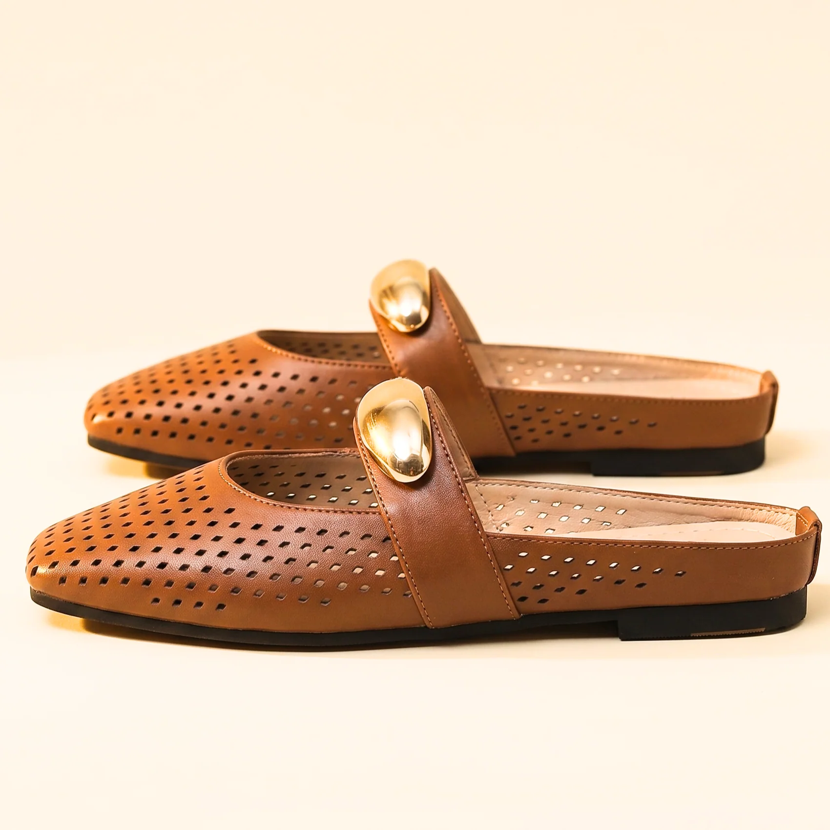 Céleste Toffee Perforated Mary Mule - Image 9