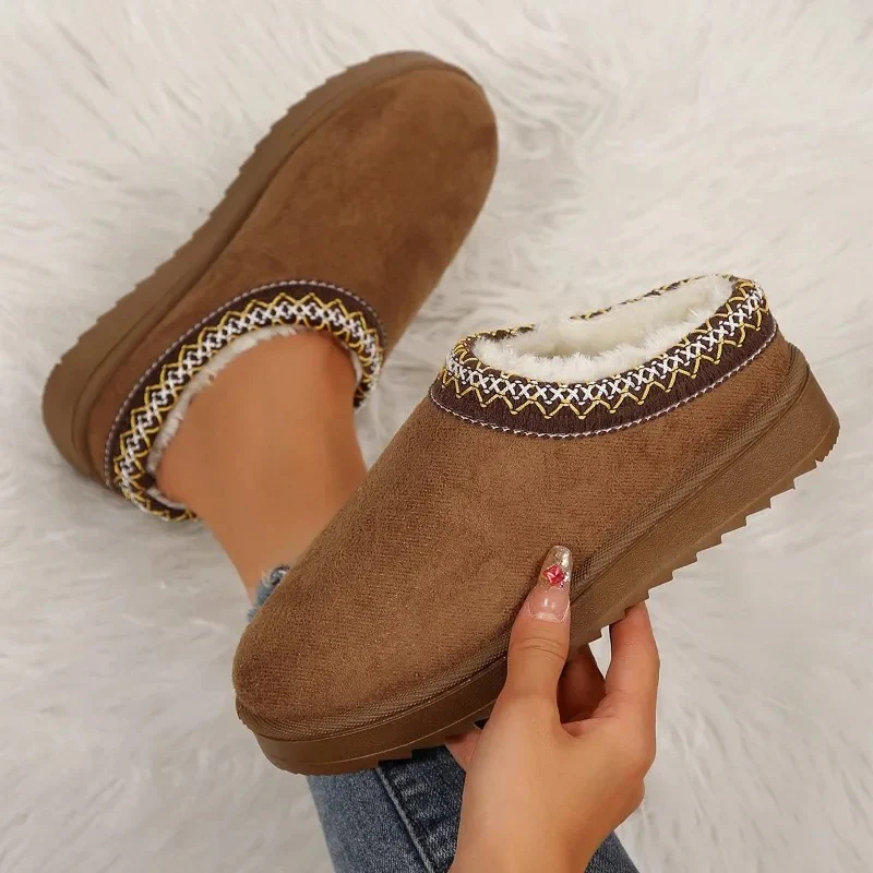 Chalet Comfort Fleece Clogs - Image 12