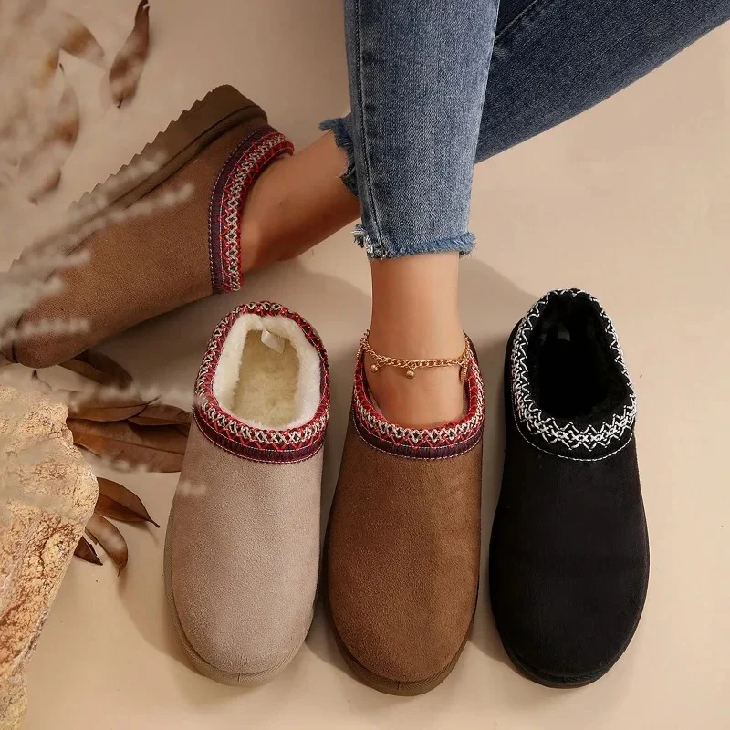 Chalet Comfort Fleece Clogs - Image 8