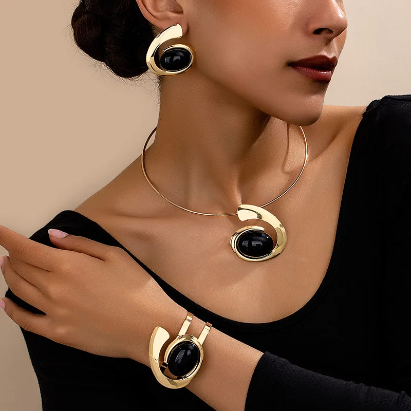 Eclipse Cabochon Jewelry Set - Image 2