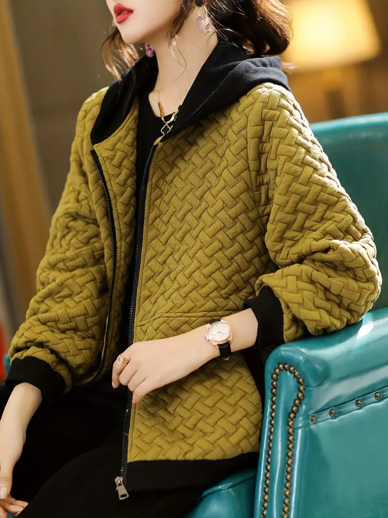 Heritage Quilted Hooded Jacket - Image 5