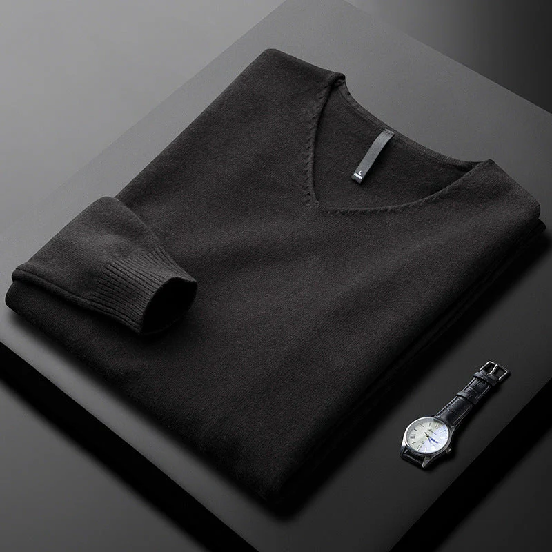 Knit V-Neck in Italian Cashmere Blend - Image 4