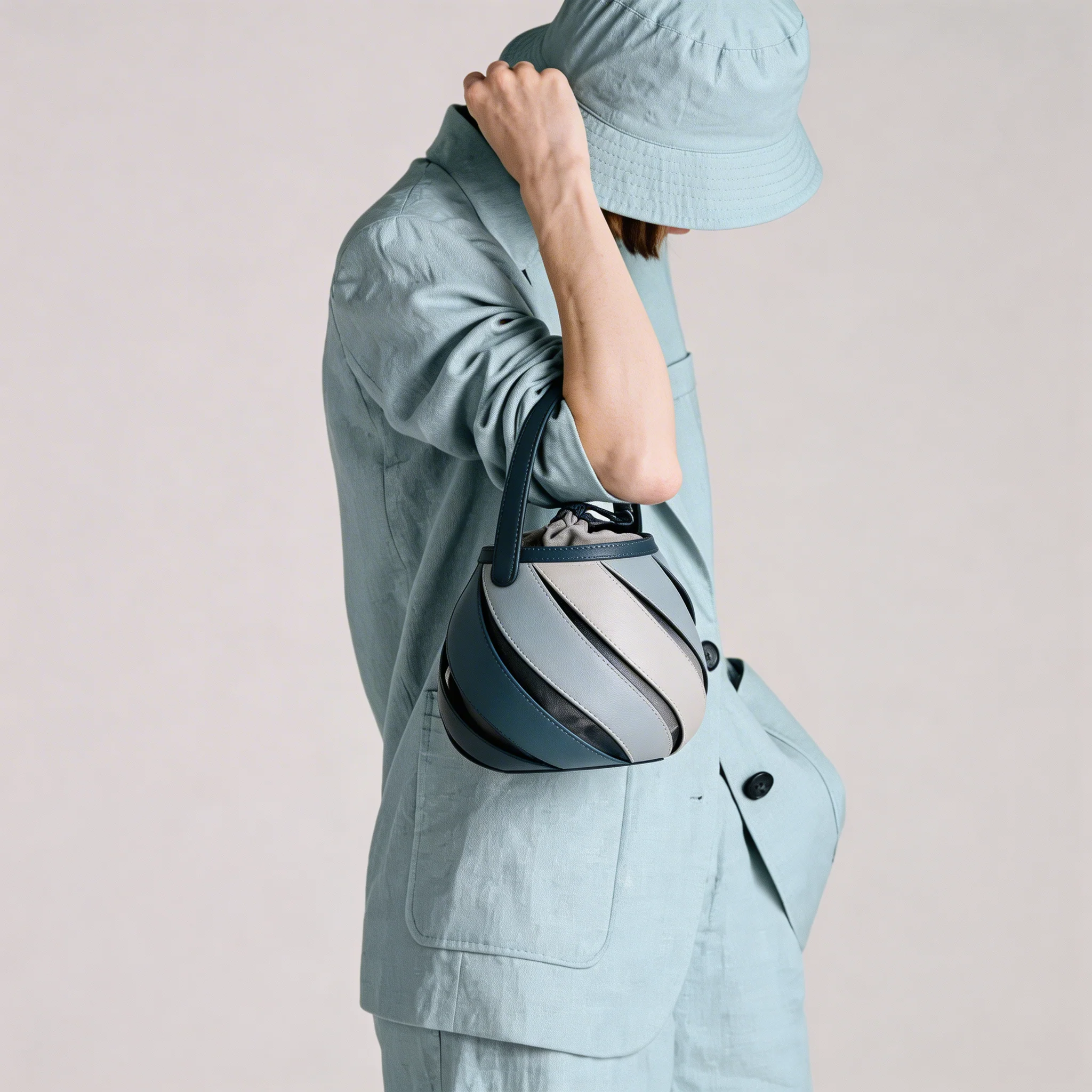 Orbite Evening Bag - Image 6