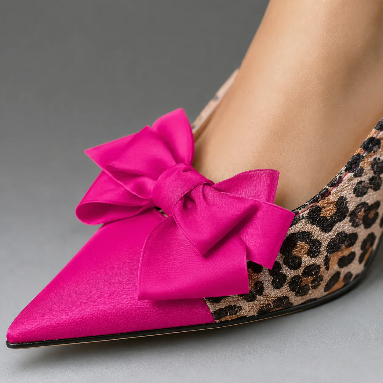 Panthera Fuchsia Bow Pump - Image 2