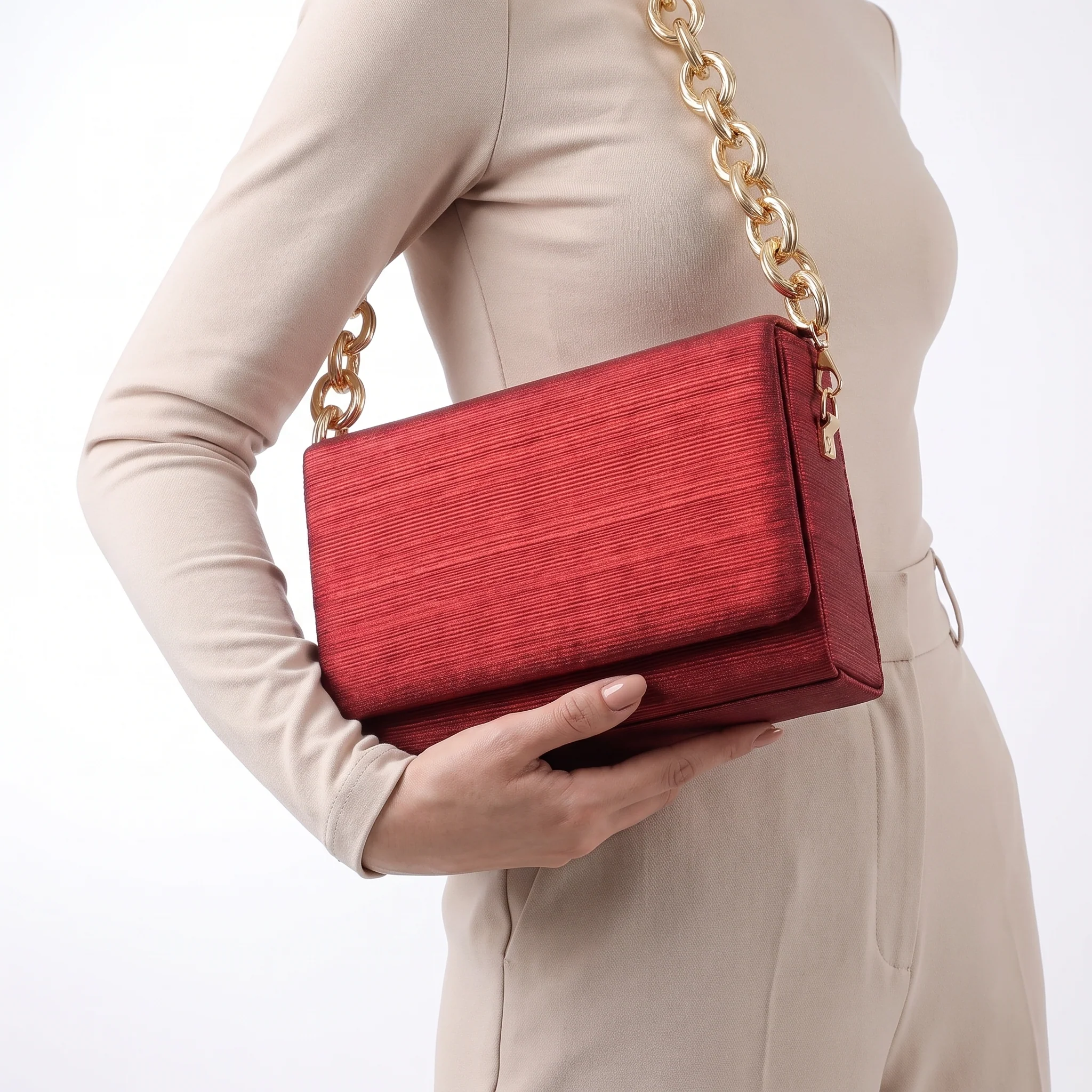 Solene Chain Clutch - Image 8