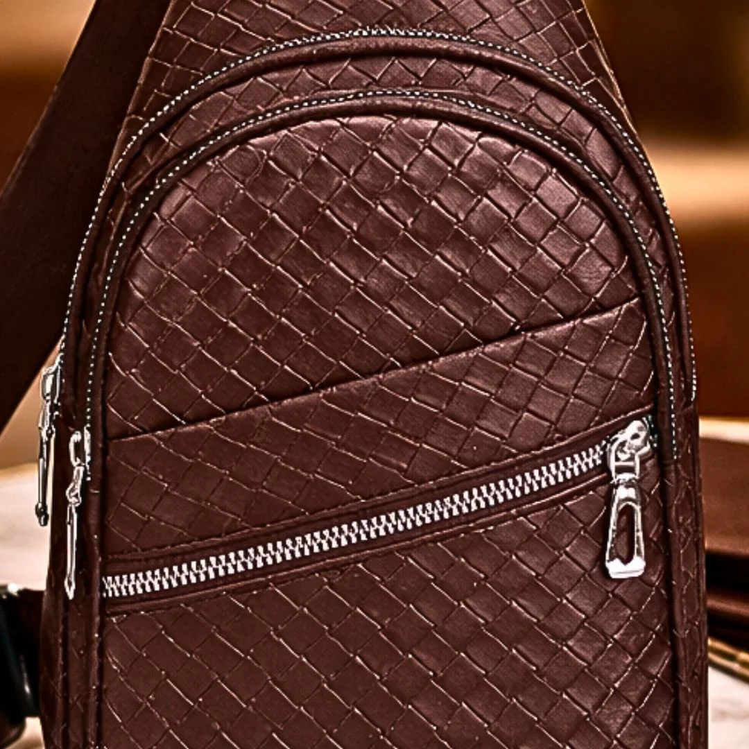 Tressé Chest Bag - Image 5